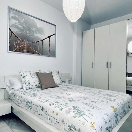 Apartamento Pintor Palomino Kordoba Bagian luar foto